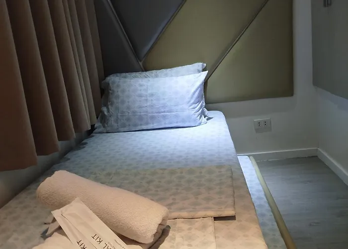Urban Nest Apartment *